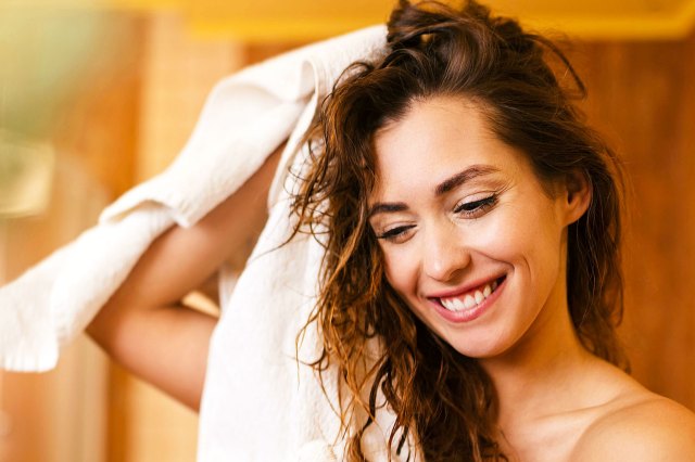 Why You Shouldn’t Go to Bed With Wet Hair